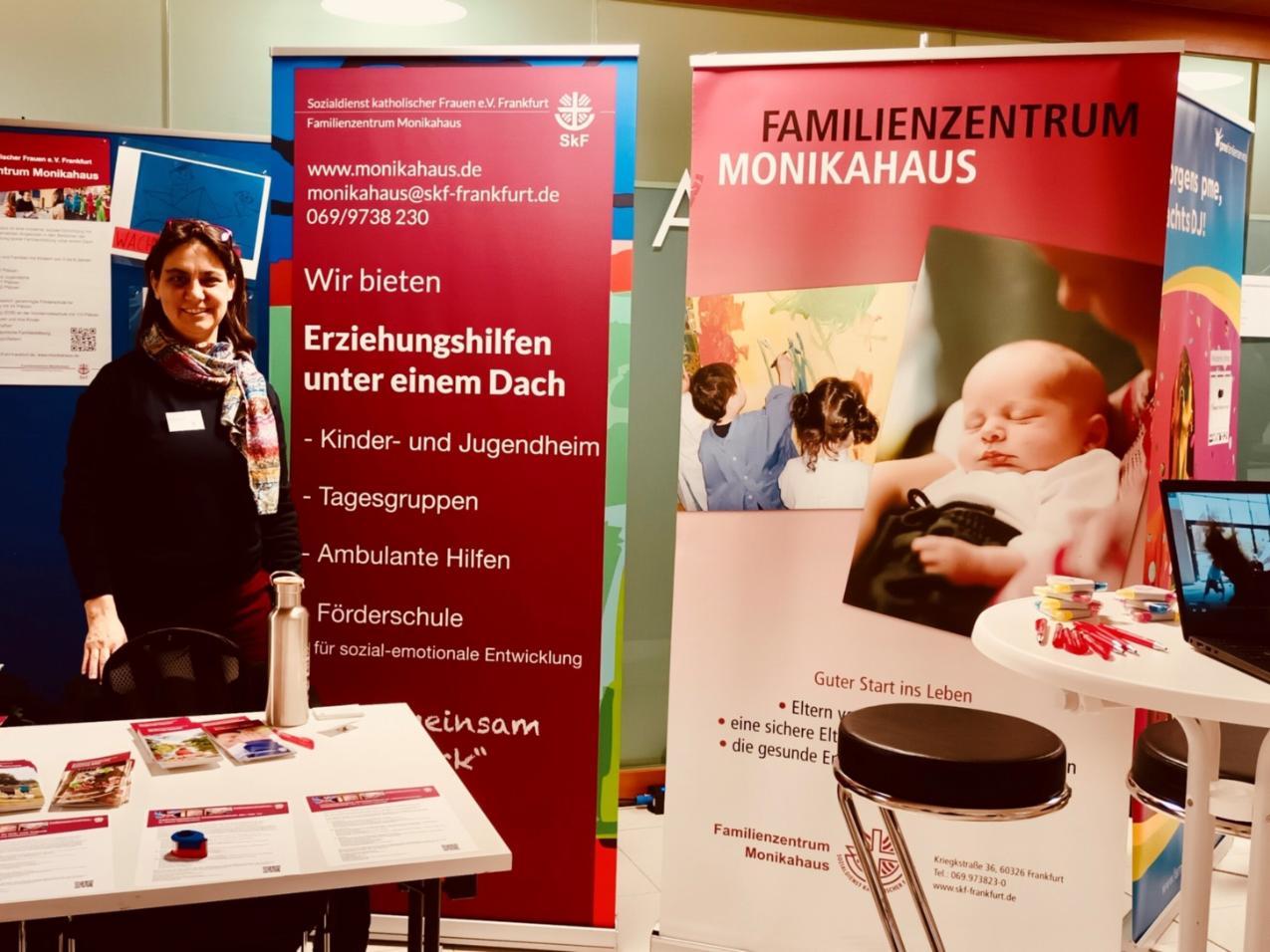 Foto Stand auf Jobmesse 2.2.2023_Tina Siegele  freig