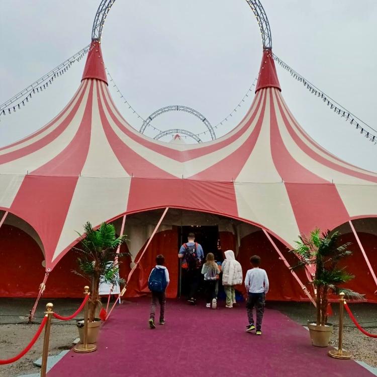 Zirkus Barelli 1
