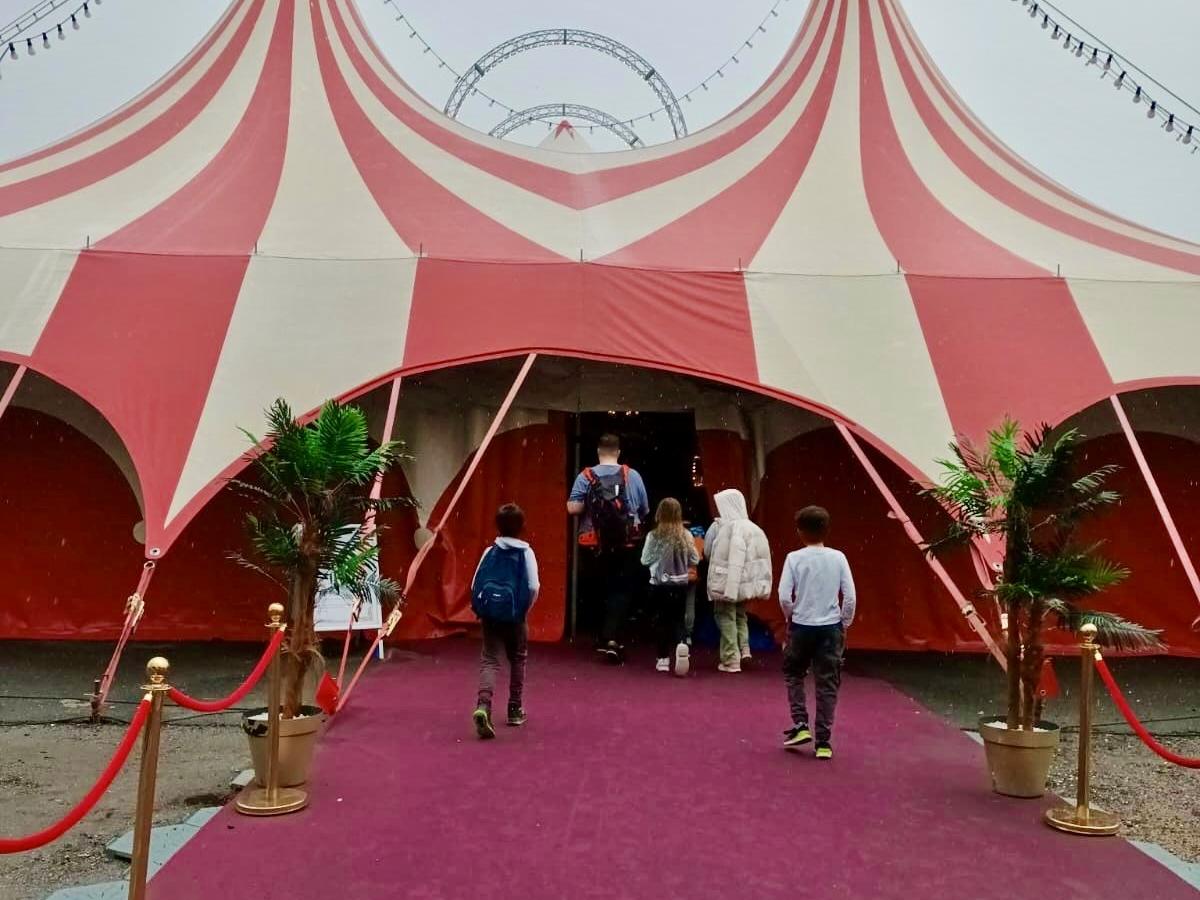 Zirkus Barelli 1